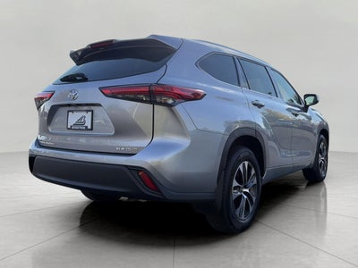 2022 Toyota Highlander XLE AWD