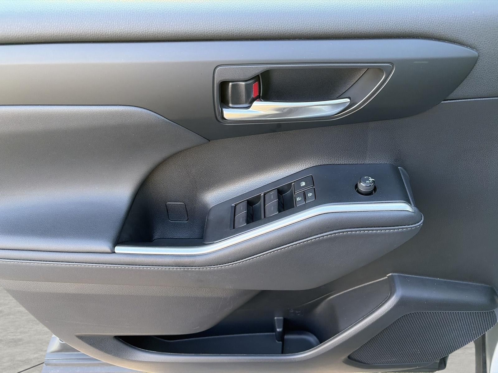 2022 Toyota Highlander XLE AWD