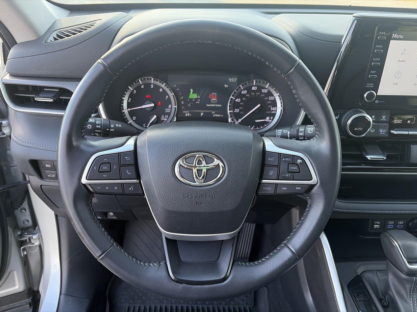 2022 Toyota Highlander XLE AWD