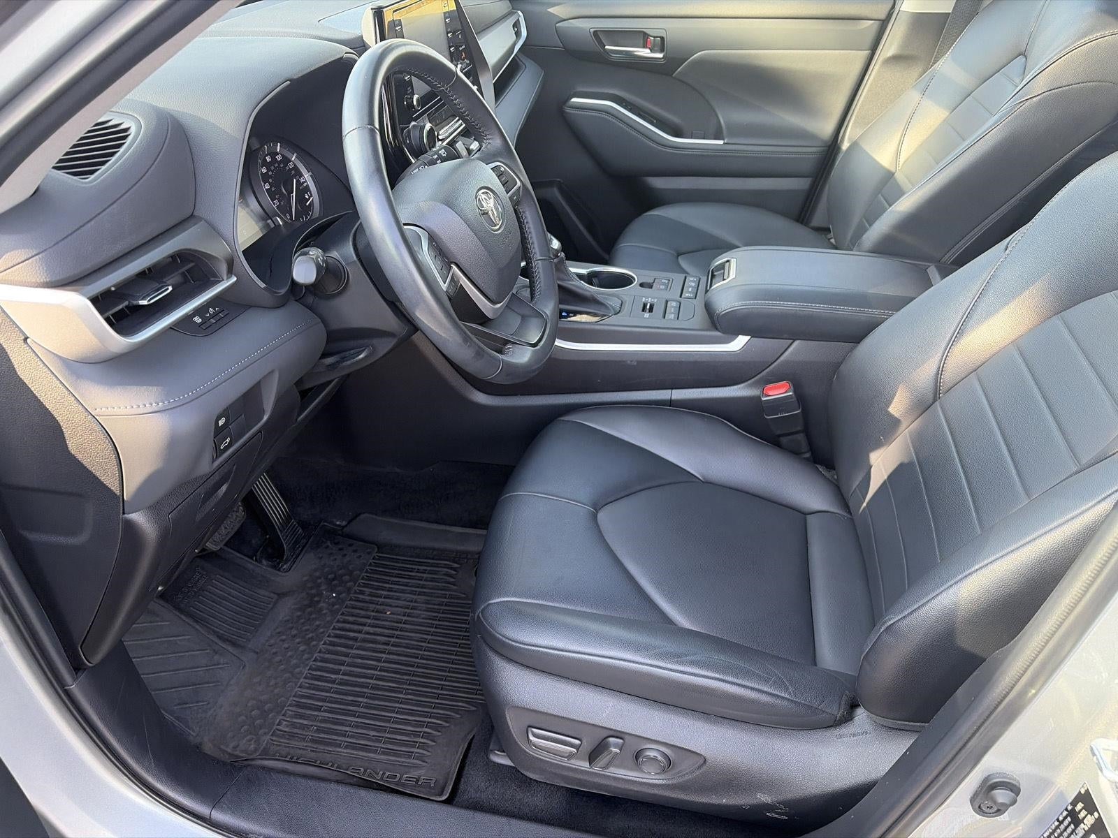 2022 Toyota Highlander XLE AWD