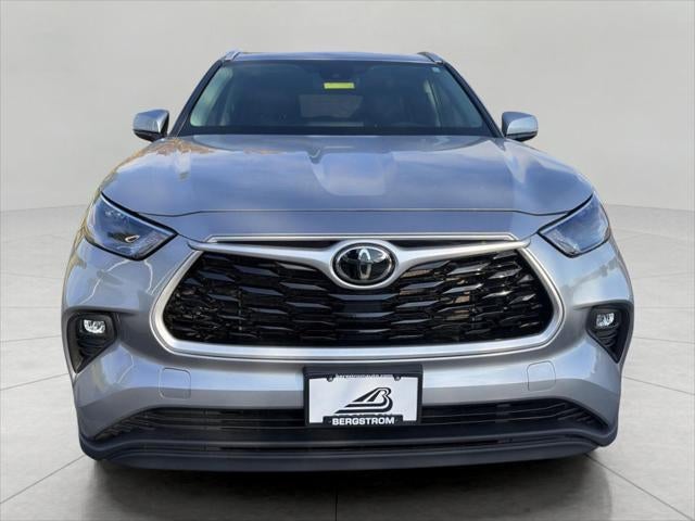 2022 Toyota Highlander XLE AWD