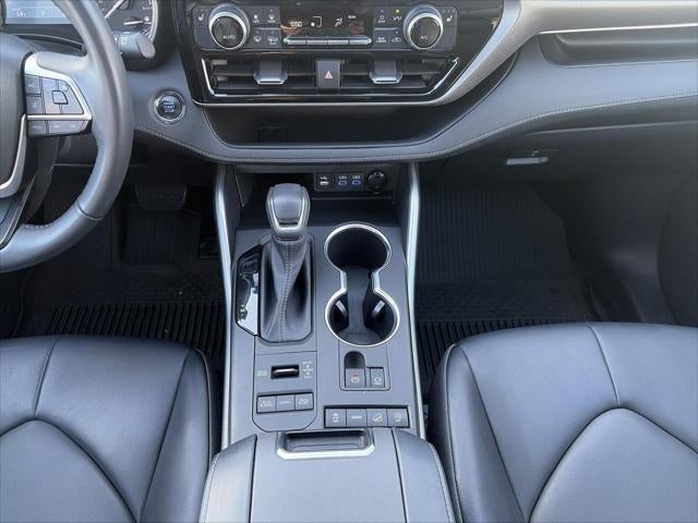 2022 Toyota Highlander XLE AWD
