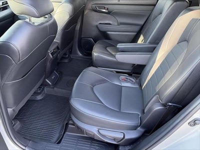 2022 Toyota Highlander XLE AWD