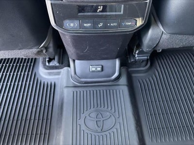 2022 Toyota Highlander XLE AWD