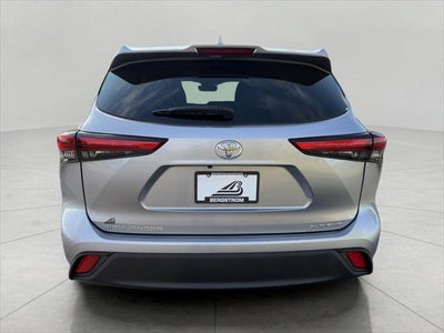 2022 Toyota Highlander XLE AWD