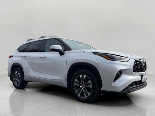 2022 Toyota Highlander XLE AWD