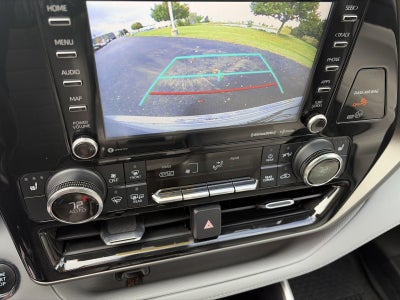 2022 Toyota Highlander XLE AWD