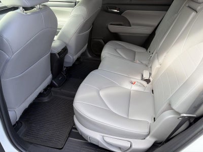 2022 Toyota Highlander XLE AWD