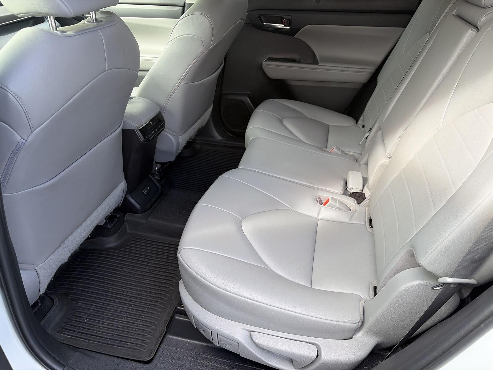 2022 Toyota Highlander XLE AWD