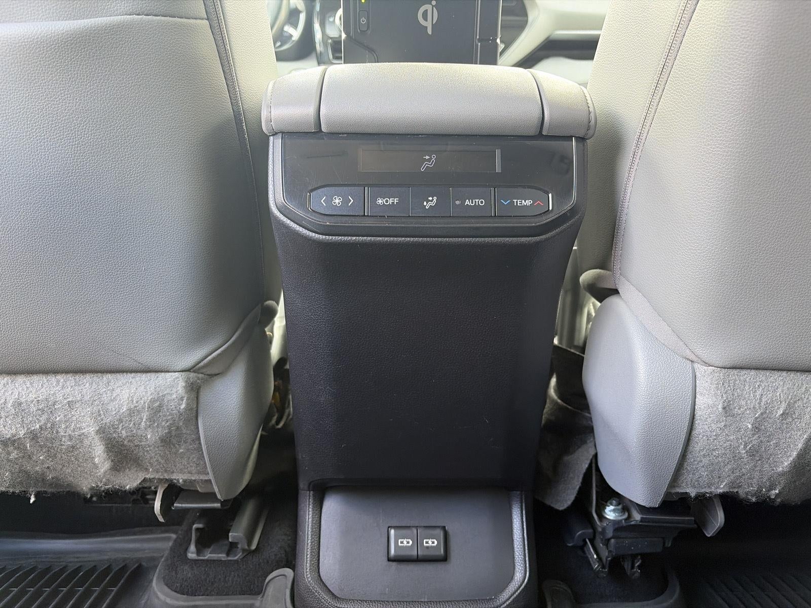 2022 Toyota Highlander XLE AWD