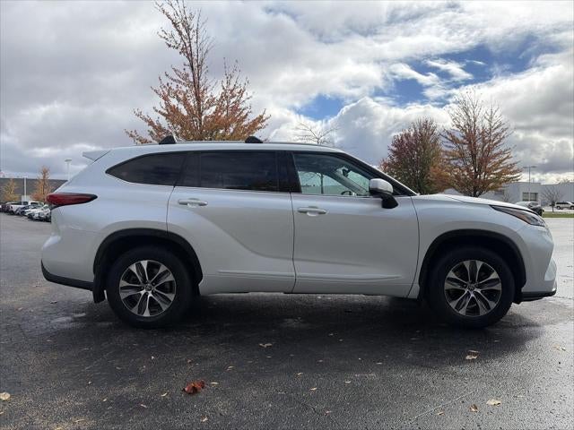 2022 Toyota Highlander XLE AWD