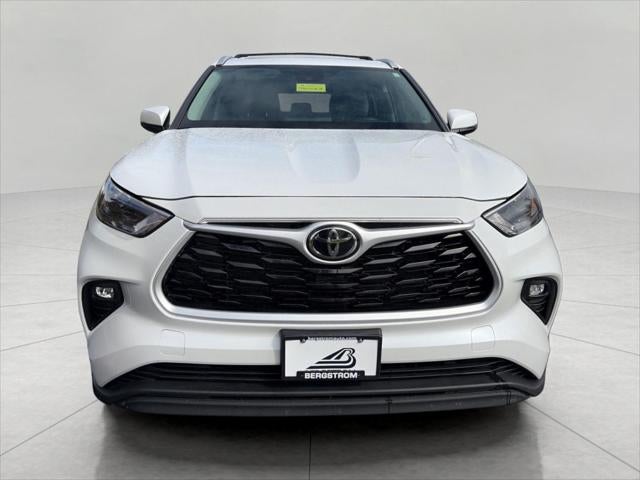 2022 Toyota Highlander XLE AWD
