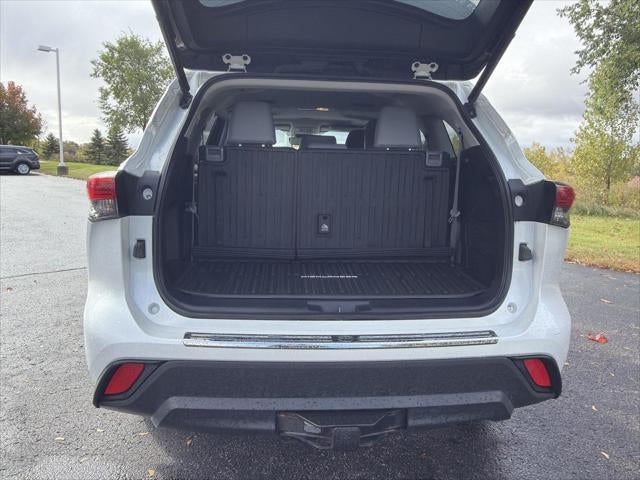 2022 Toyota Highlander XLE AWD