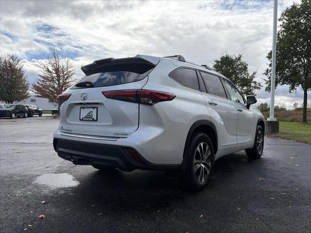 2022 Toyota Highlander XLE AWD