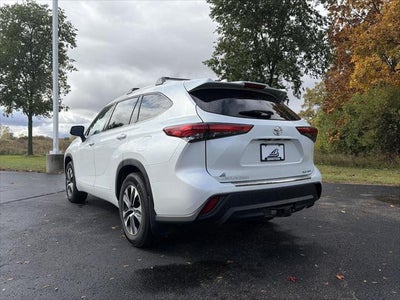 2022 Toyota Highlander XLE AWD