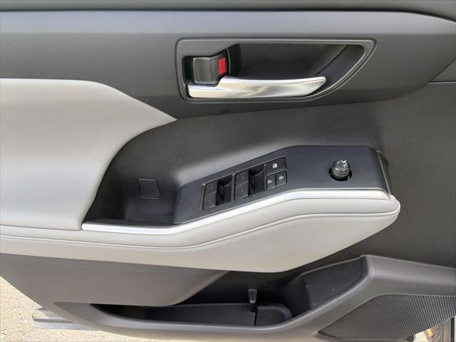 2022 Toyota Highlander XLE AWD