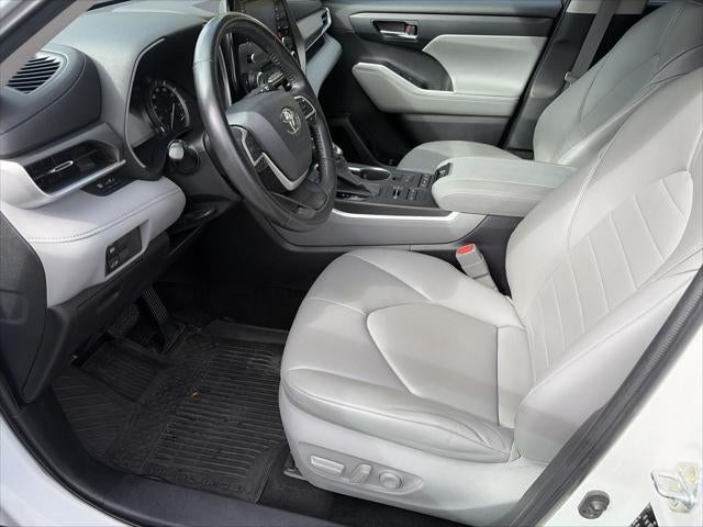 2022 Toyota Highlander XLE AWD