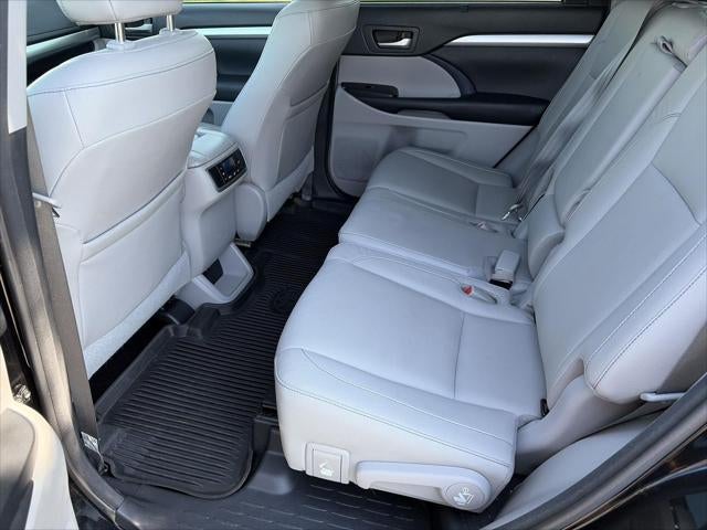 2017 Toyota Highlander XLE V6 AWD