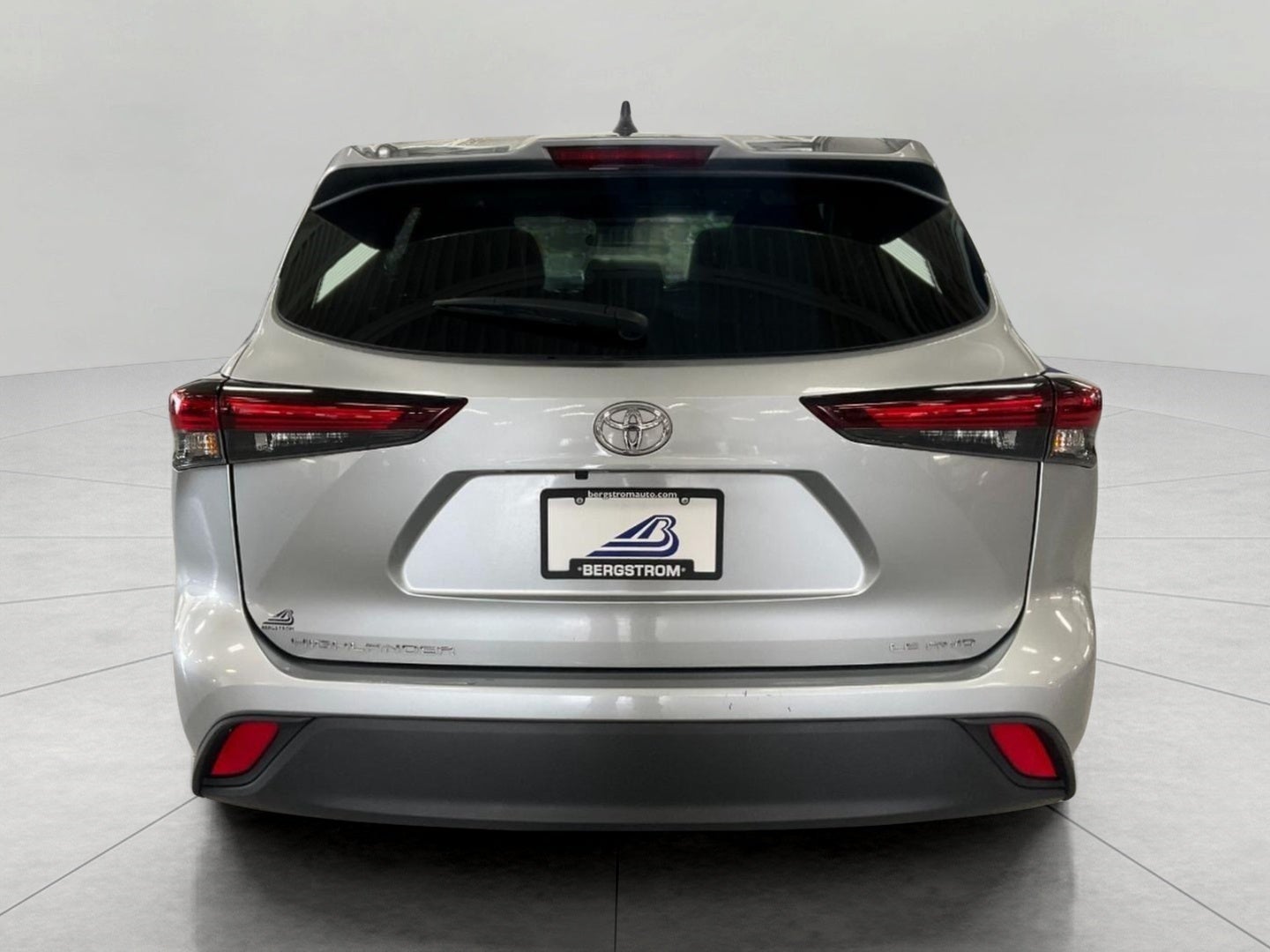 2024 Toyota Highlander LE AWD