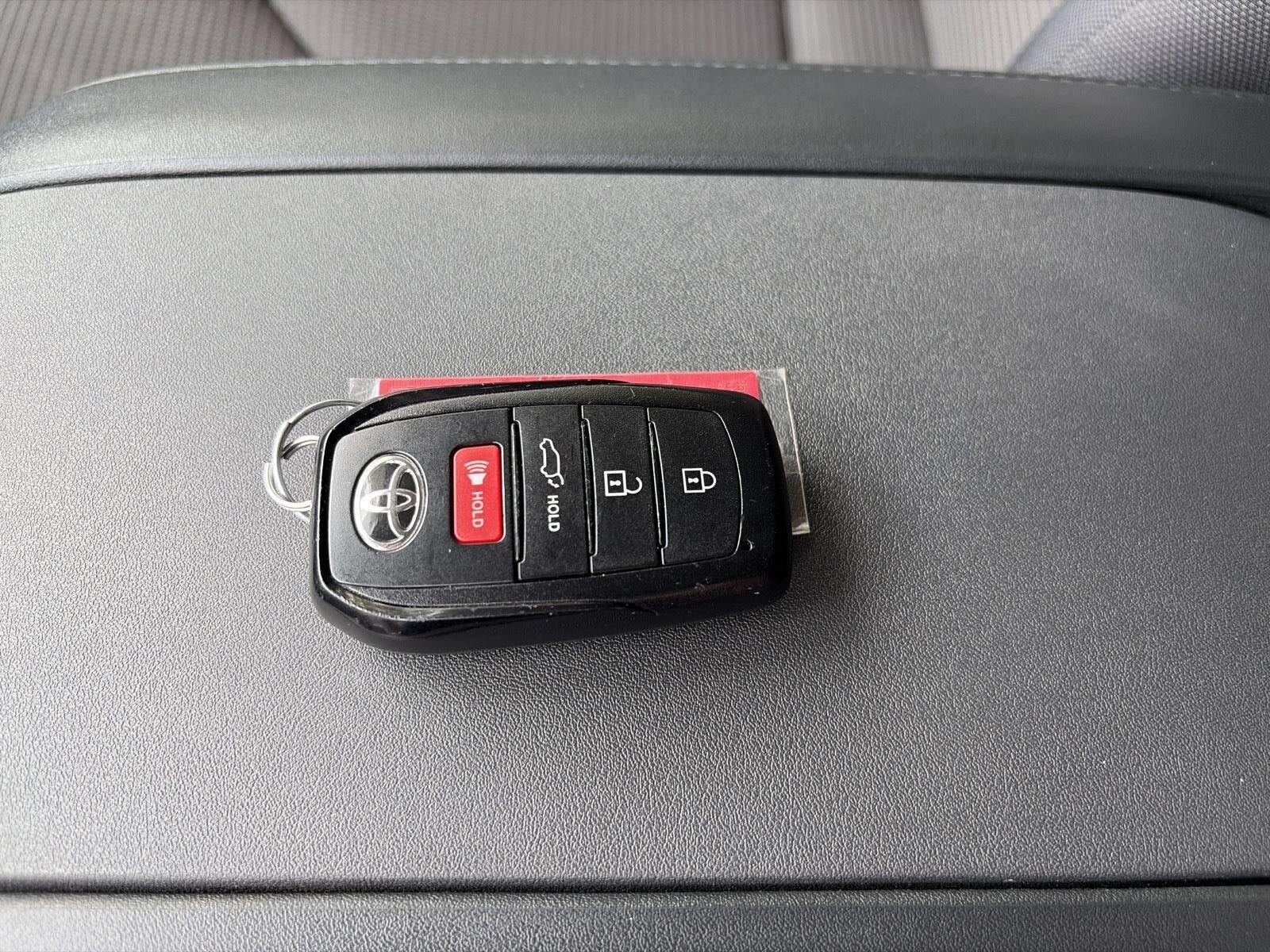 2024 Toyota Highlander LE AWD