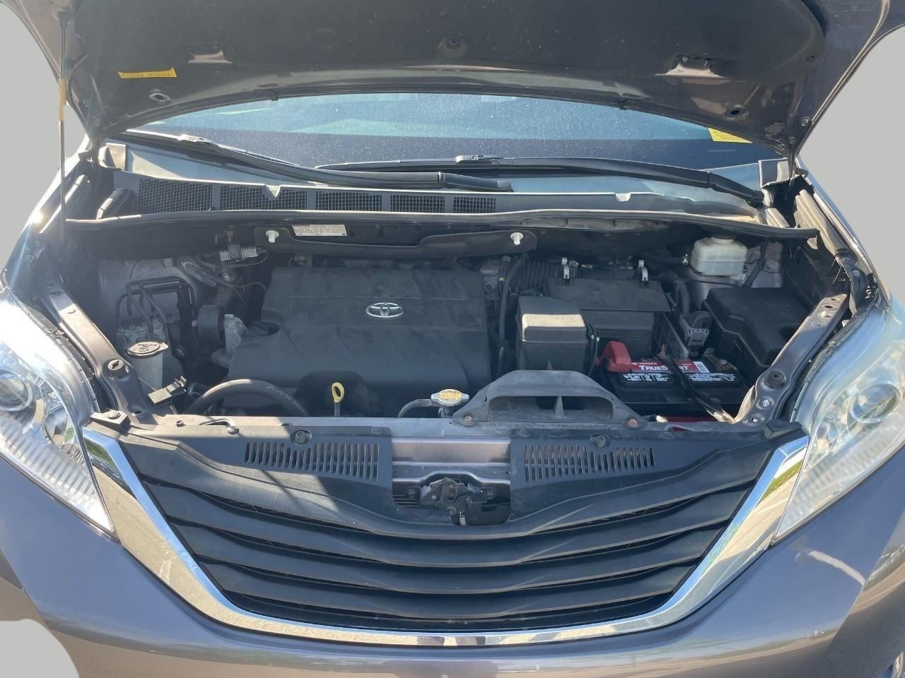 2014 Toyota Sienna 5dr 7-Pass Van V6 LE AAS FWD
