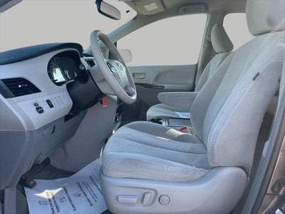 2014 Toyota Sienna 5dr 7-Pass Van V6 LE AAS FWD
