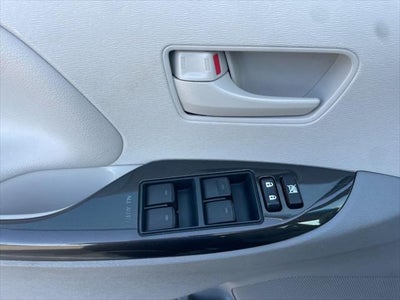 2014 Toyota Sienna 5dr 7-Pass Van V6 LE AAS FWD