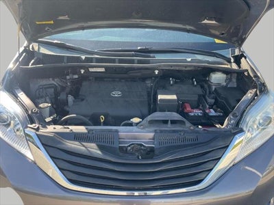 2014 Toyota Sienna 5dr 7-Pass Van V6 LE AAS FWD
