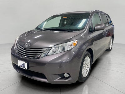 2014 Toyota SIENNA PASSENGER VAN