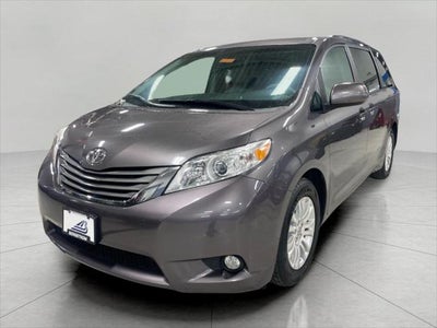 2014 Toyota SIENNA PASSENGER VAN