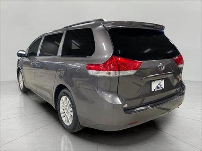 2014 Toyota SIENNA PASSENGER VAN