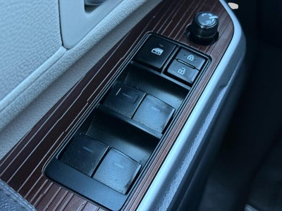 2024 Toyota SIENNA PASSENGER VAN