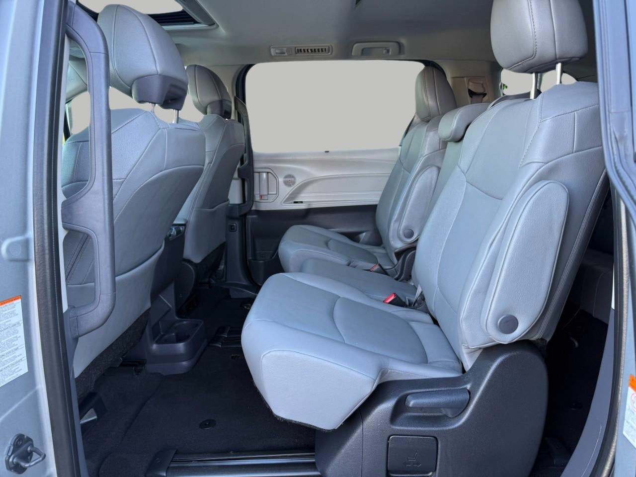 2024 Toyota SIENNA PASSENGER VAN