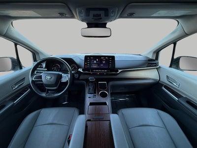 2024 Toyota SIENNA PASSENGER VAN