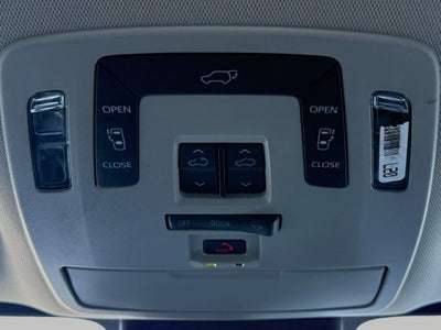 2024 Toyota SIENNA PASSENGER VAN