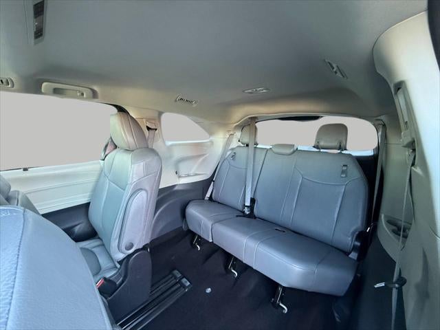 2024 Toyota SIENNA PASSENGER VAN