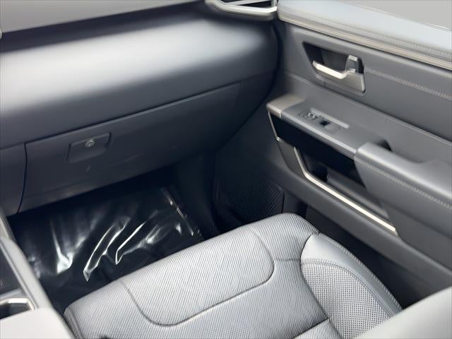 2024 Toyota Tundra 4WD Limited Hybrid CrewMax 5.5' Bed