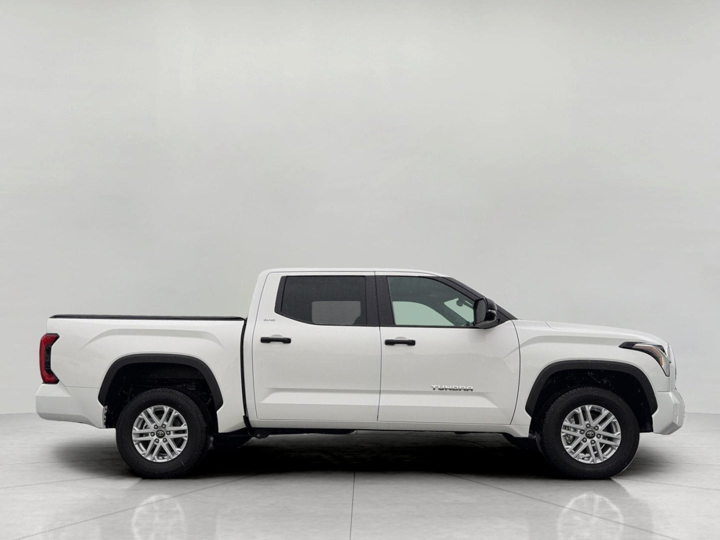 2025 Toyota Tundra 4WD SR5 CrewMax 5.5' Bed
