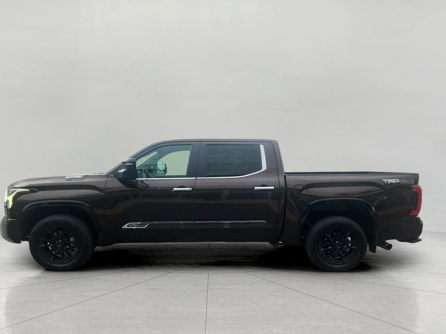 2025 Toyota Tundra 4WD 1794 Edition Hybrid CrewMax 5.5' Bed