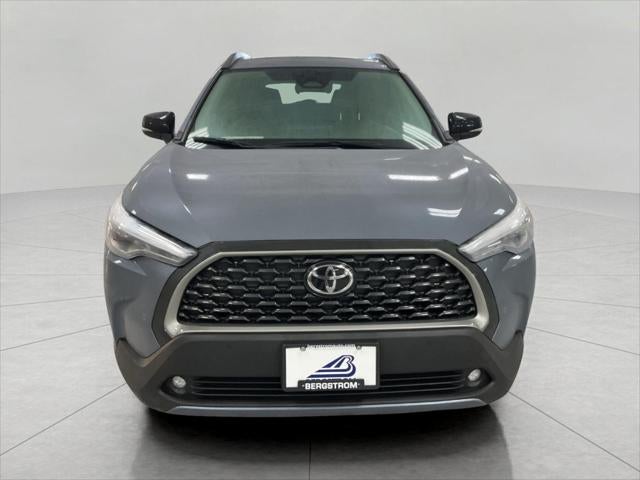 2025 Toyota Corolla Cross XLE 4WD