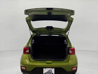 2025 Toyota Corolla Cross XLE 4WD