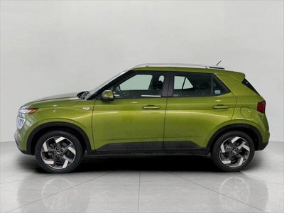 2025 Toyota Corolla Cross XLE 4WD