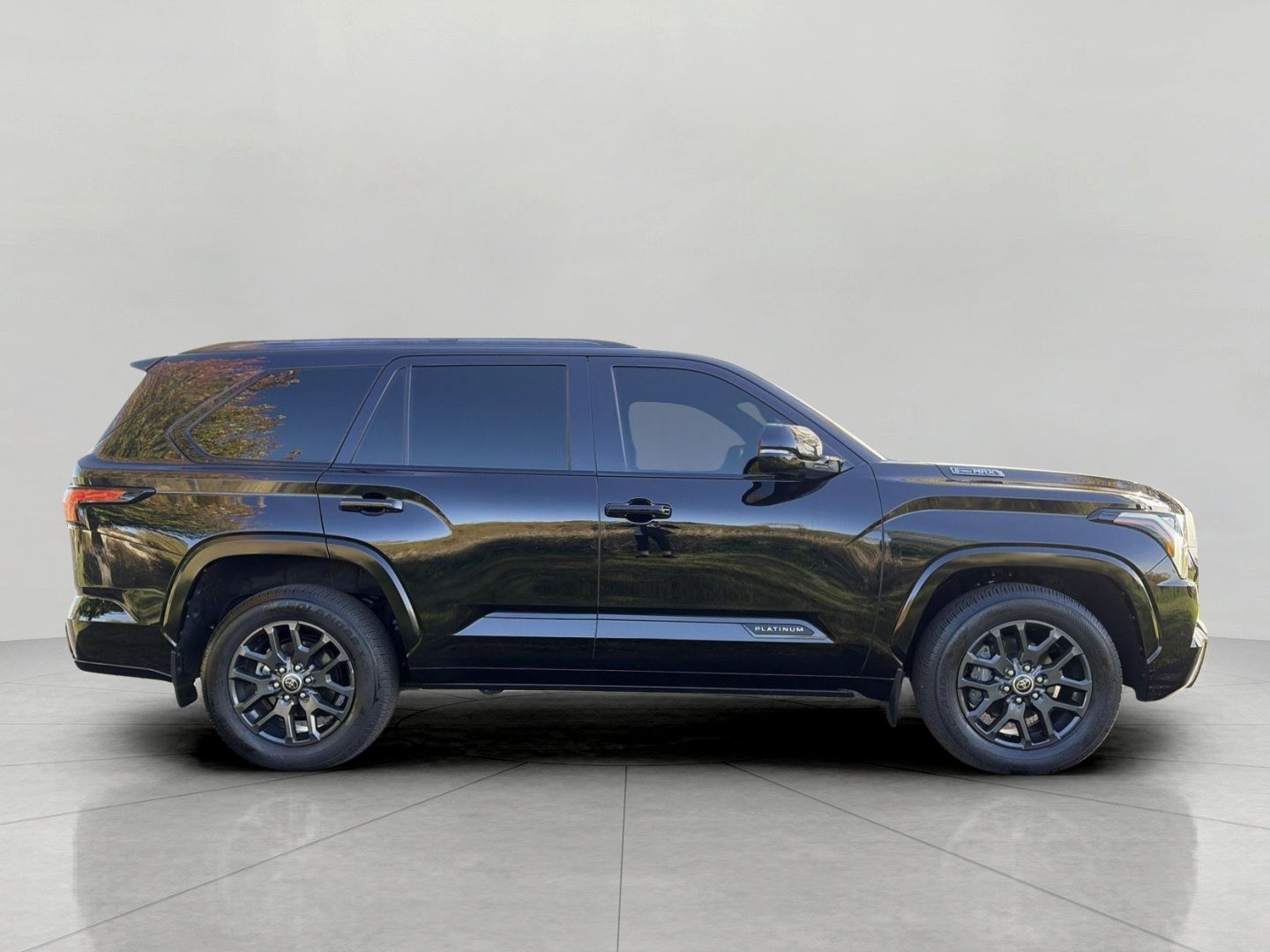 2023 Toyota Sequoia Platinum 4WD
