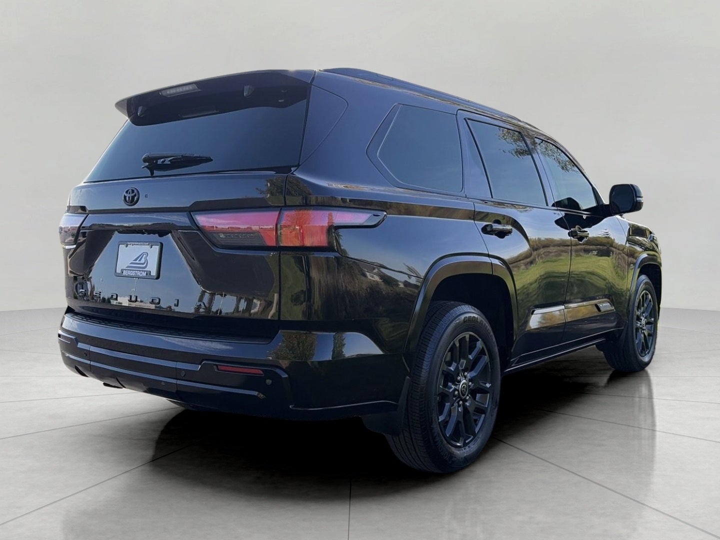 2023 Toyota Sequoia Platinum 4WD