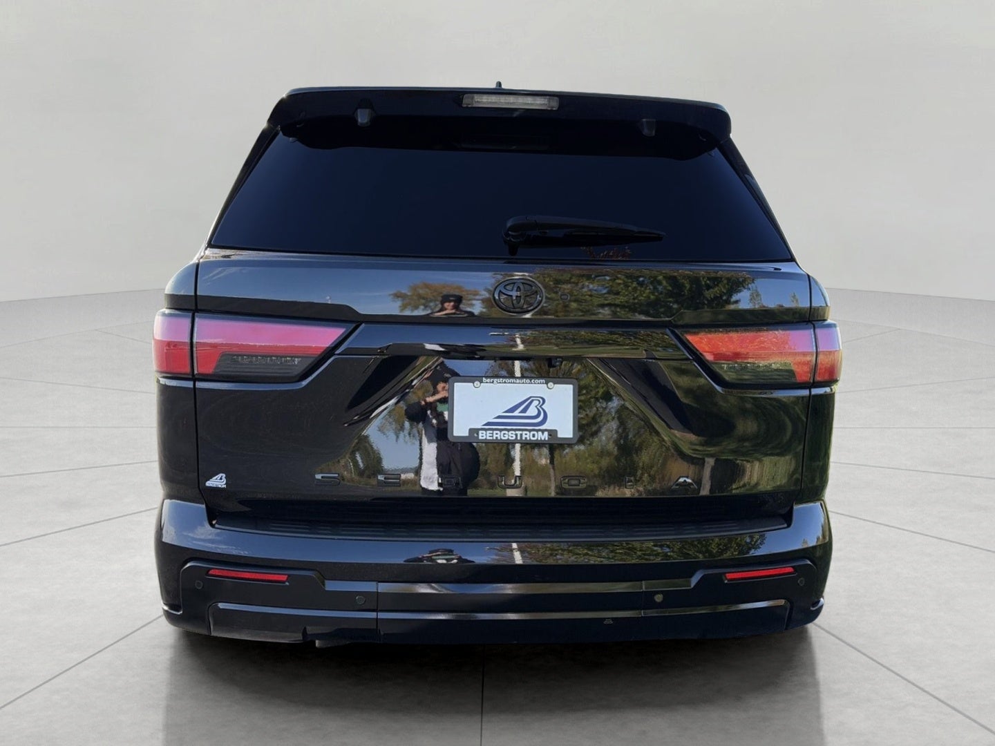 2023 Toyota Sequoia Platinum 4WD