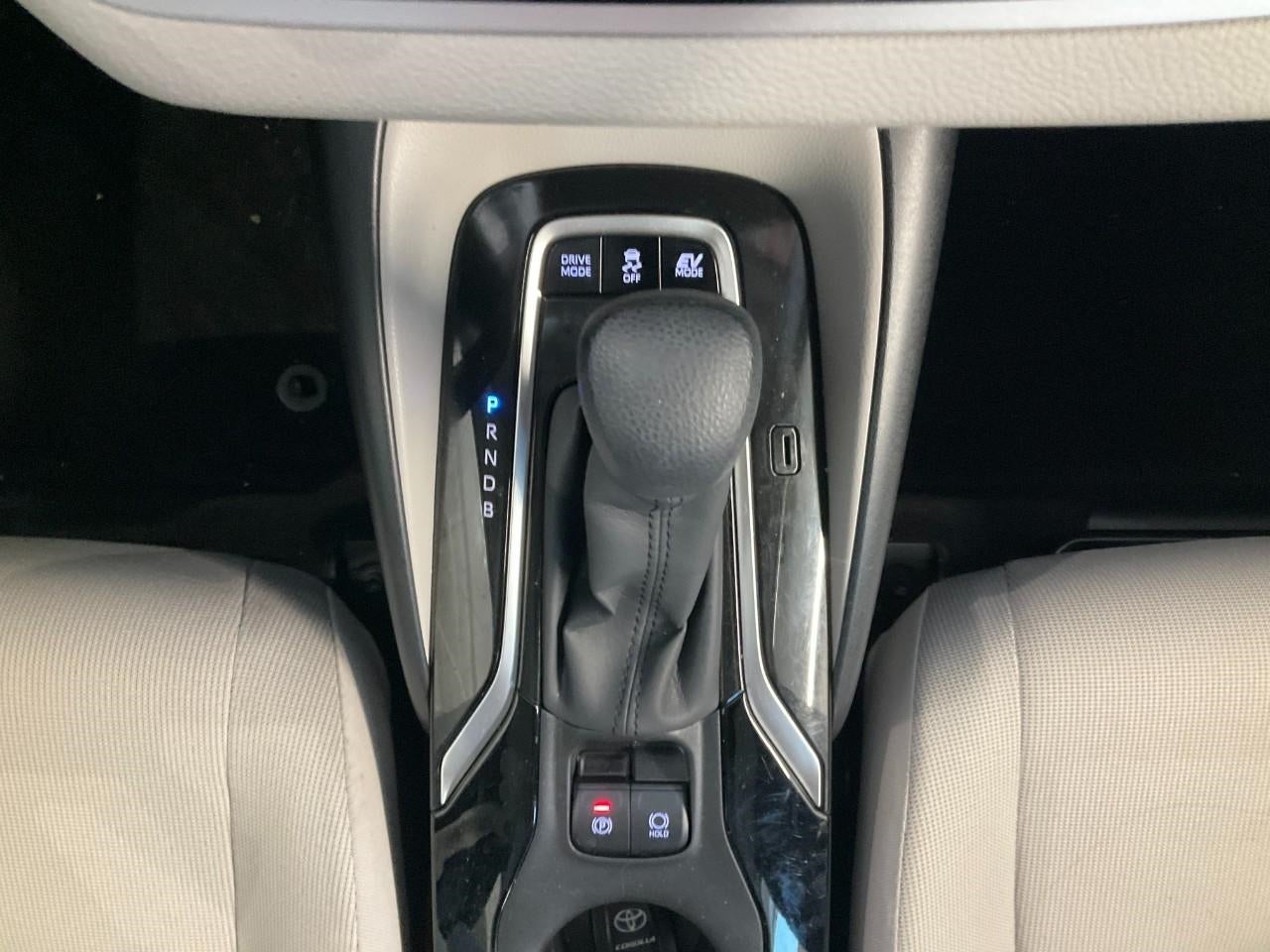 2022 Toyota Corolla Hybrid LE CVT