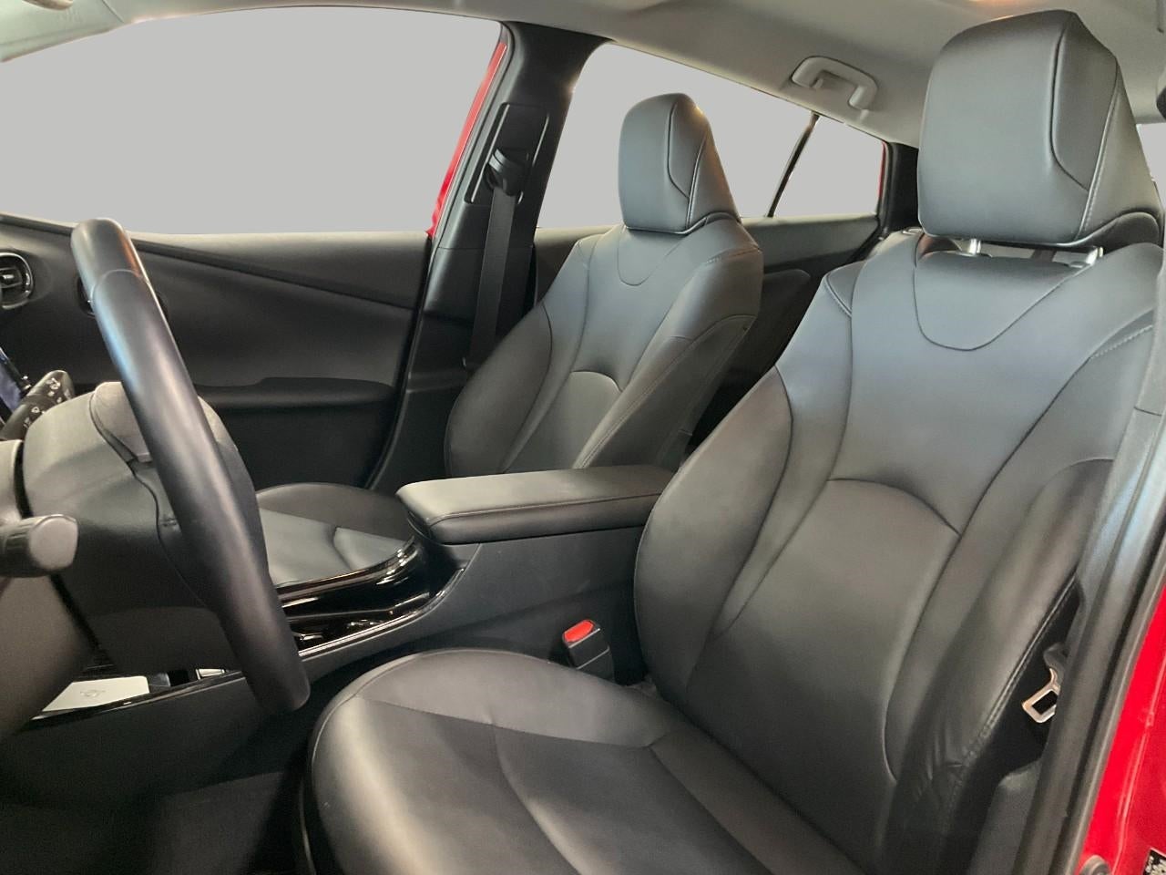 2019 Toyota PRIUS HATCHBACK