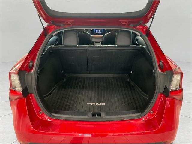 2019 Toyota PRIUS HATCHBACK