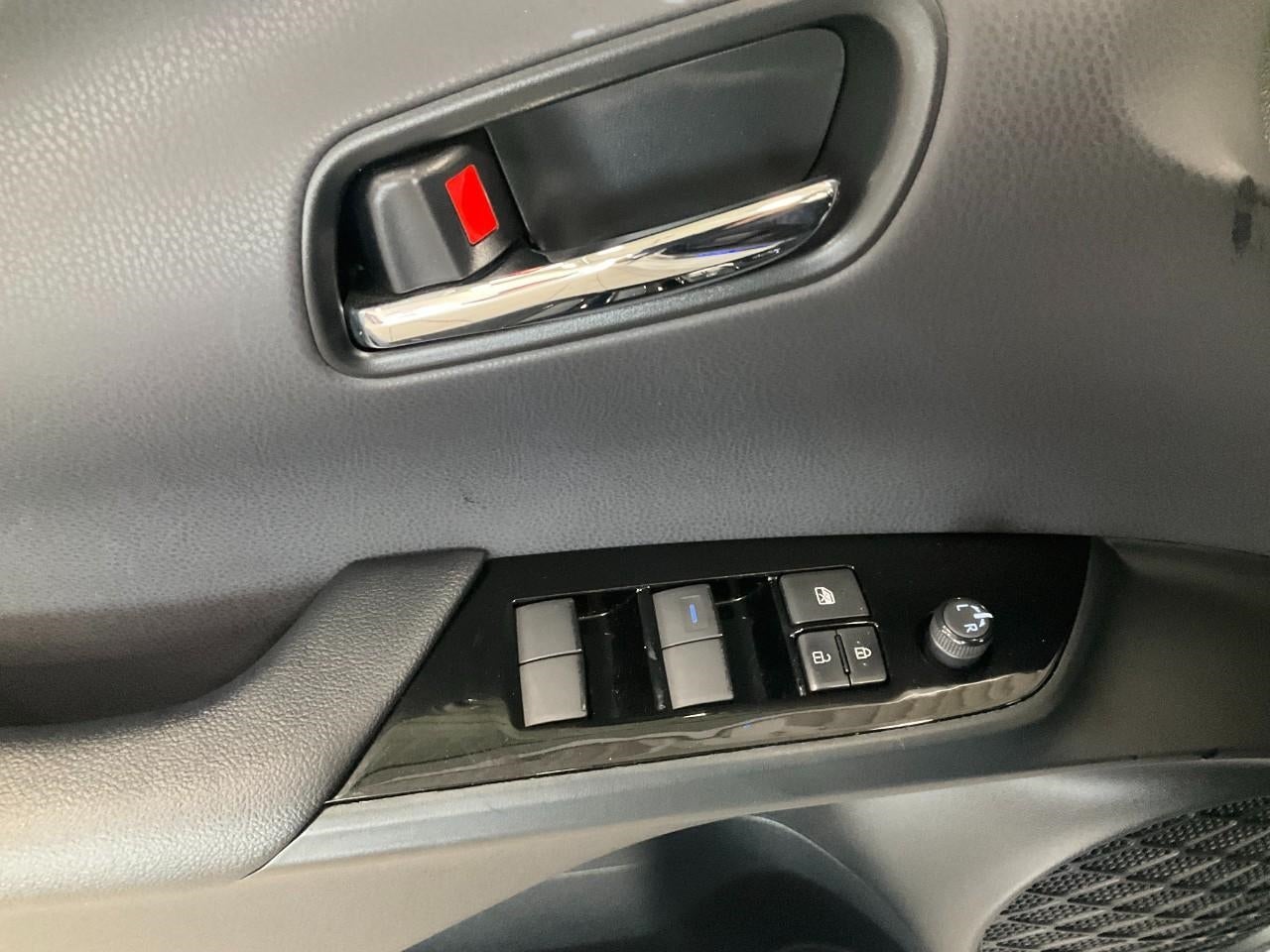 2022 Toyota PRIUS 4DR CAR