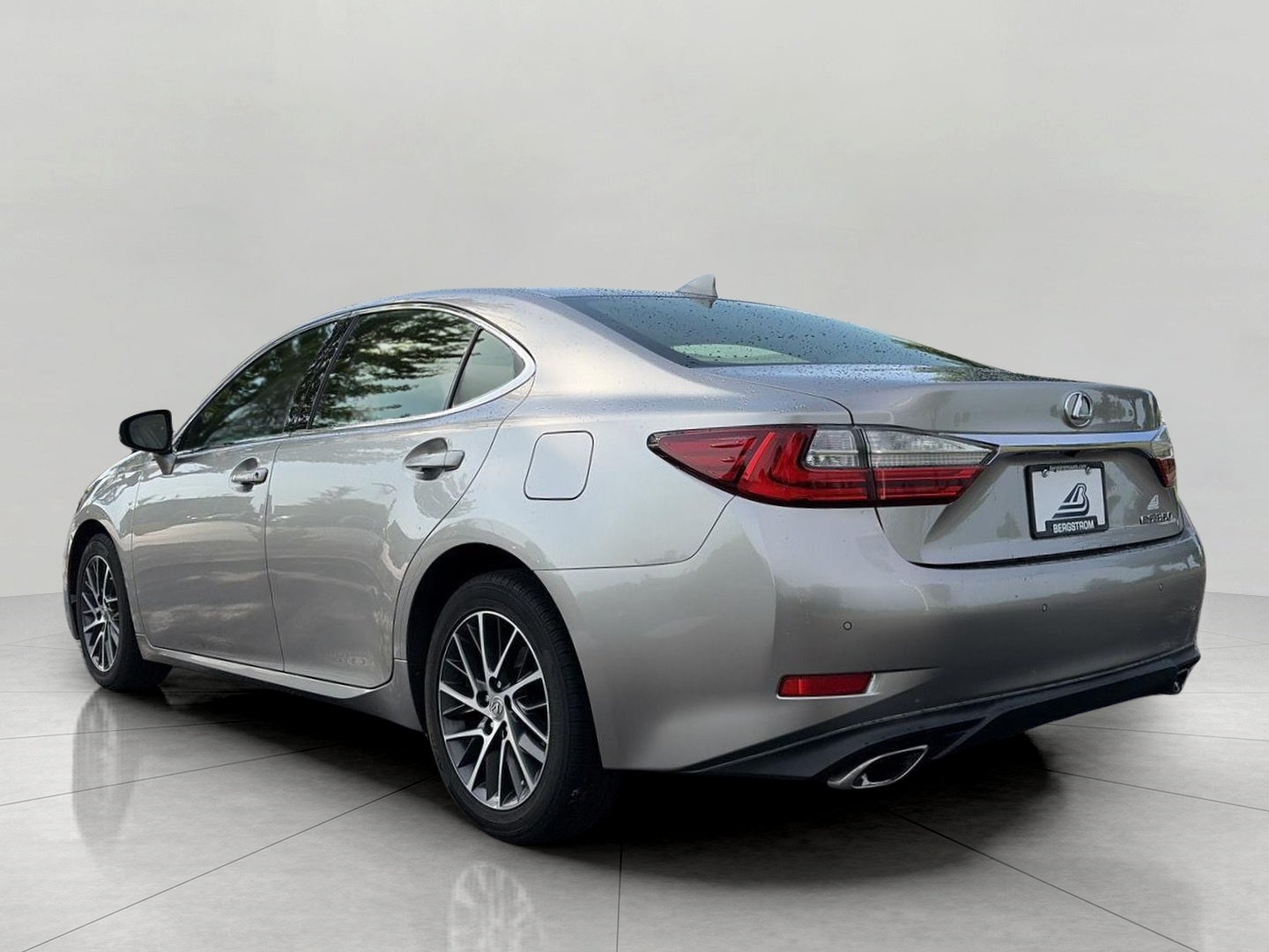 2016 Lexus ES 350 4dr Sdn